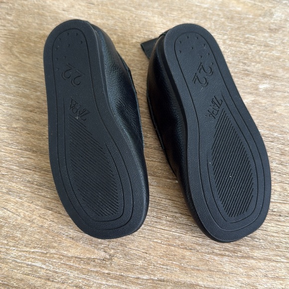 Zara Kids Black Leather Mary Jane’s Ballet Flats Size Toddler 6 - Picture 4 of 6